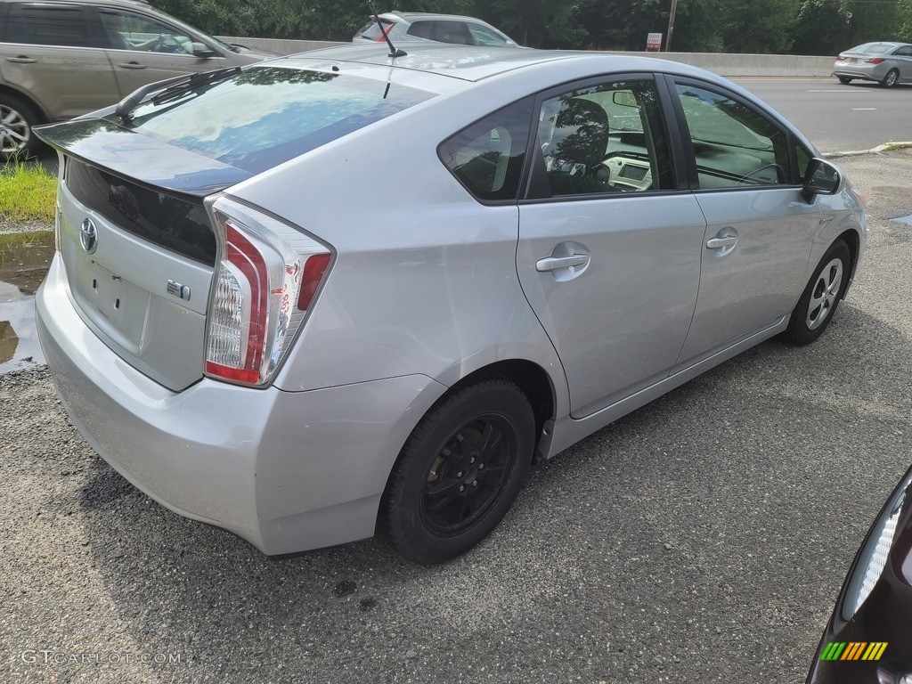 2012 Prius 3rd Gen Five Hybrid - Classic Silver Metallic / Dark Gray photo #5