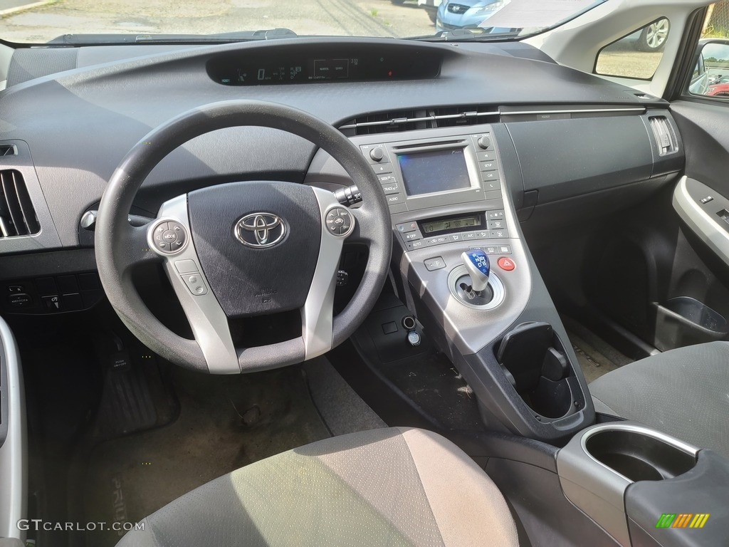 2012 Prius 3rd Gen Five Hybrid - Classic Silver Metallic / Dark Gray photo #9