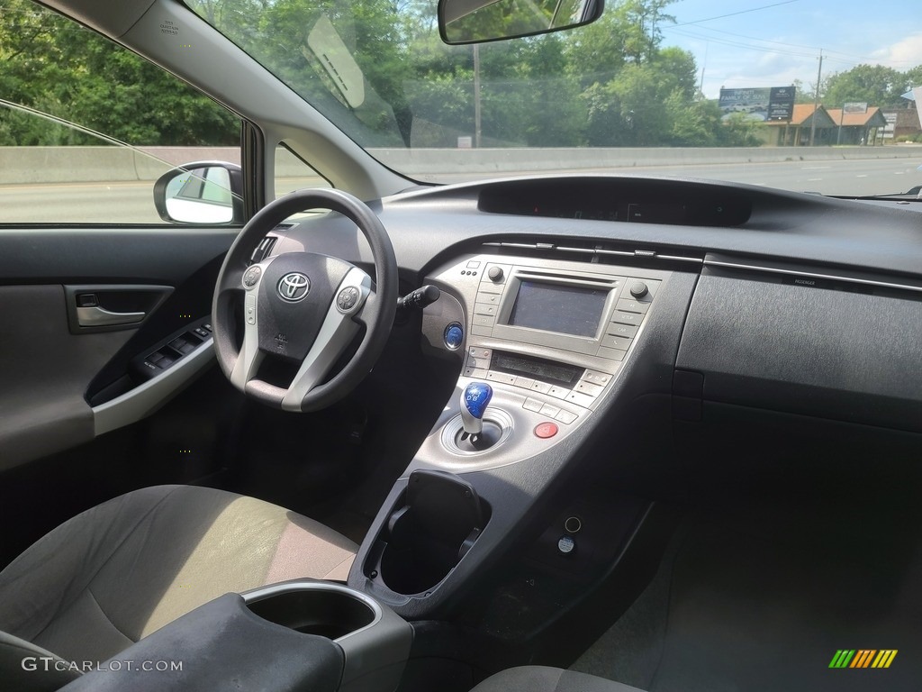 2012 Prius 3rd Gen Five Hybrid - Classic Silver Metallic / Dark Gray photo #12