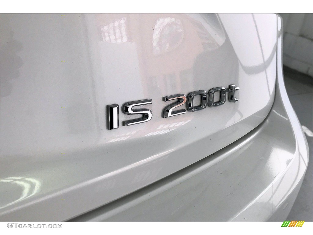 2017 IS 200t - Ultra White / Black photo #7