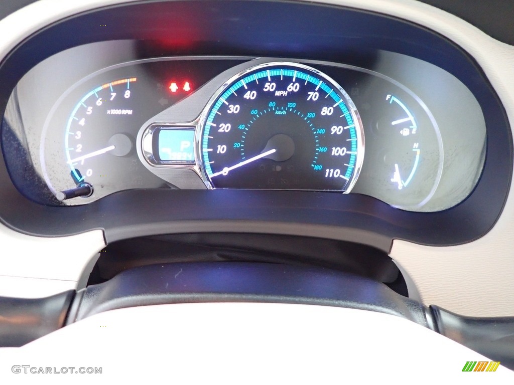 2014 Sienna XLE AWD - Silver Sky Metallic / Light Gray photo #29