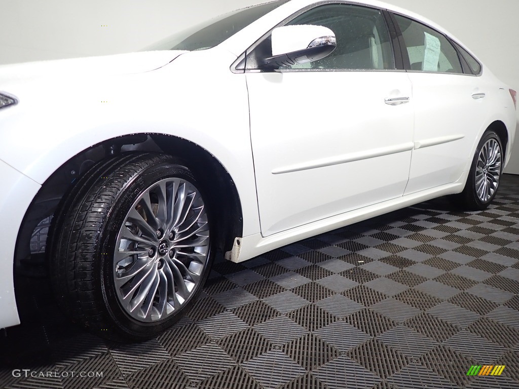 2018 Avalon XLE - Blizzard White Pearl / Almond photo #8