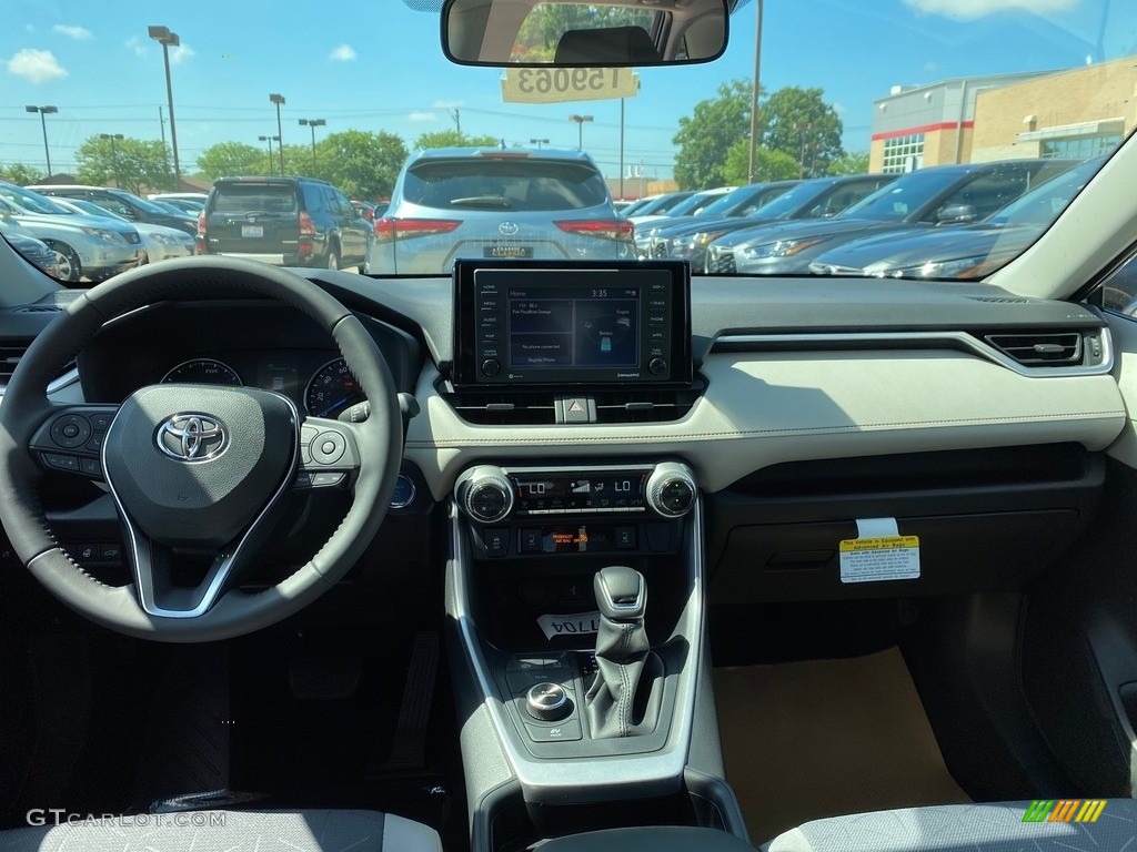 2020 RAV4 XLE AWD Hybrid - Silver Sky Metallic / Light Gray photo #4