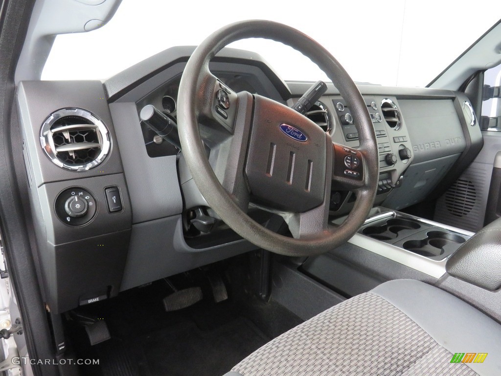 2016 Ford F450 Super Duty XLT Crew Cab 4x4 Steel Steering Wheel Photo #138990344