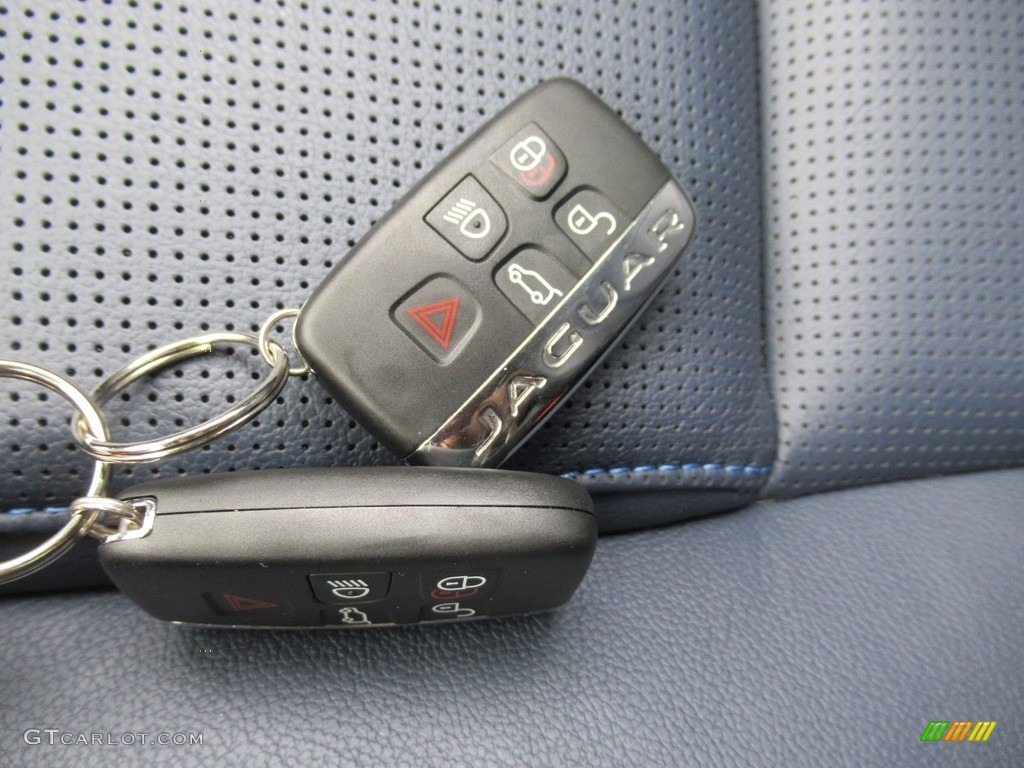 2017 Jaguar XE 35t R-Sport Keys Photo #138990614