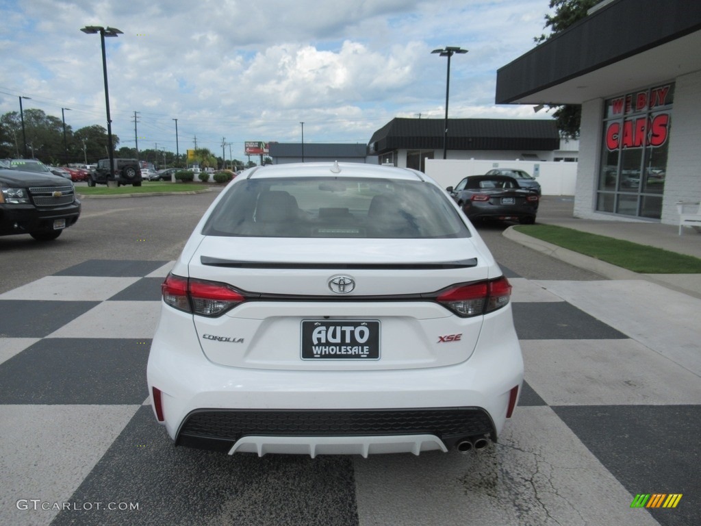 2020 Corolla XSE - Super White / Black photo #4