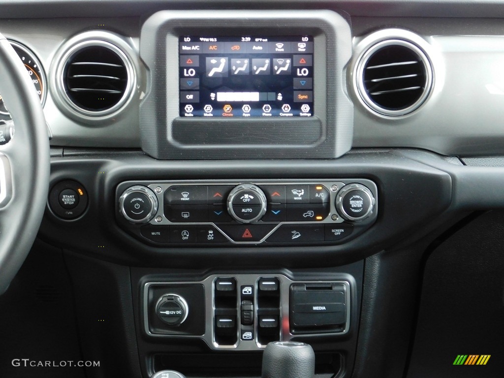 2020 Jeep Wrangler Unlimited Sahara 4x4 Controls Photo #138992935