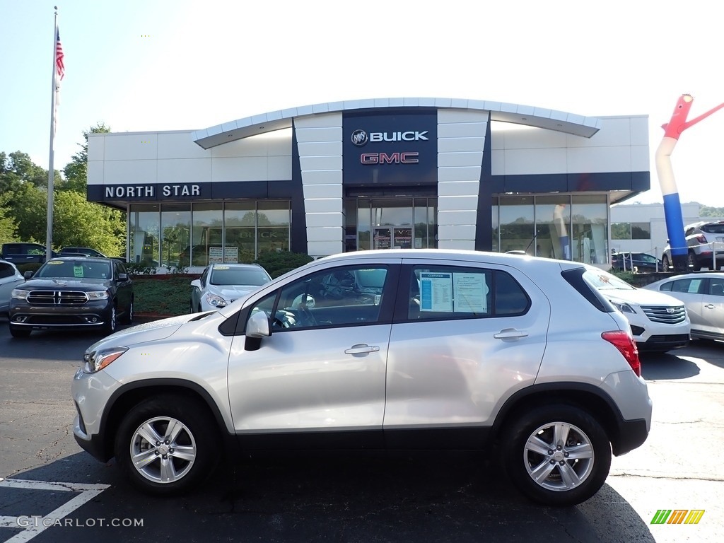2017 Trax LS AWD - Silver Ice Metallic / Jet Black photo #1