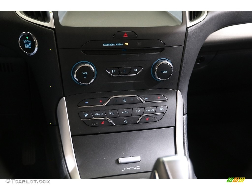 2017 Edge SEL AWD - White Gold Metallic / Ebony photo #13