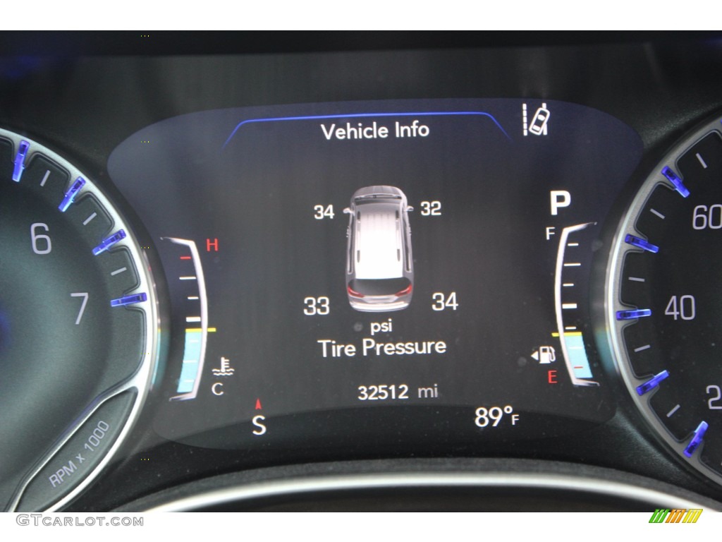 2018 Pacifica Touring L - Molten Silver / Black/Alloy photo #19