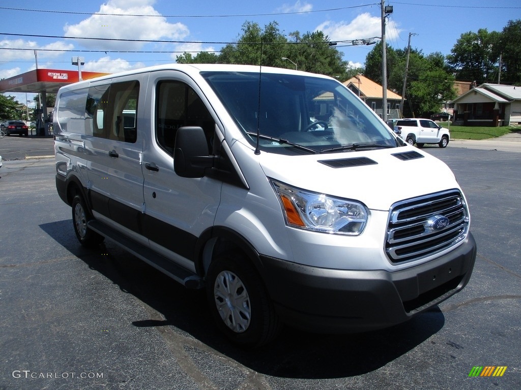 2019 Transit Van 250 LR Regular - Oxford White / Charcoal black photo #5