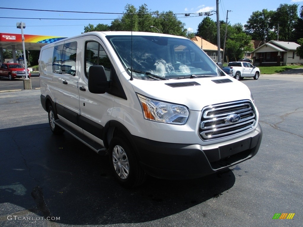 2019 Transit Van 250 LR Regular - Oxford White / Charcoal black photo #5