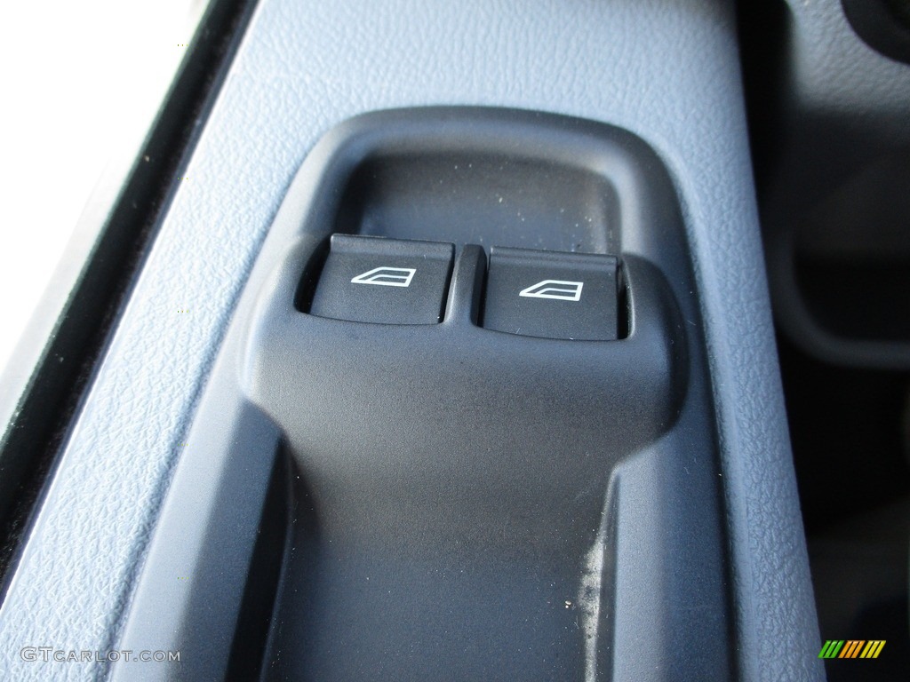 2019 Transit Van 250 LR Regular - Oxford White / Charcoal black photo #8