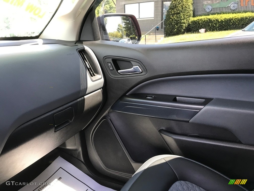 2019 Colorado Z71 Crew Cab 4x4 - Red Hot / Jet Black photo #36