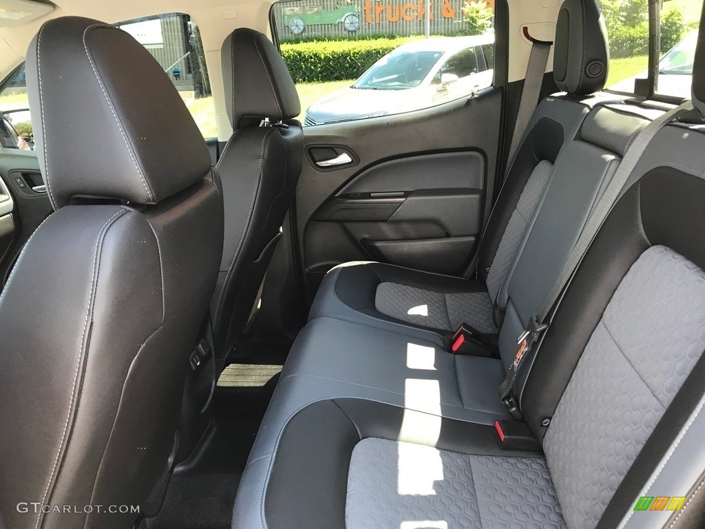 2019 Colorado Z71 Crew Cab 4x4 - Red Hot / Jet Black photo #38