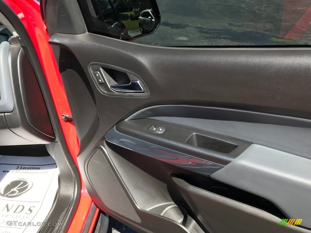 2019 Colorado Z71 Crew Cab 4x4 - Red Hot / Jet Black photo #41