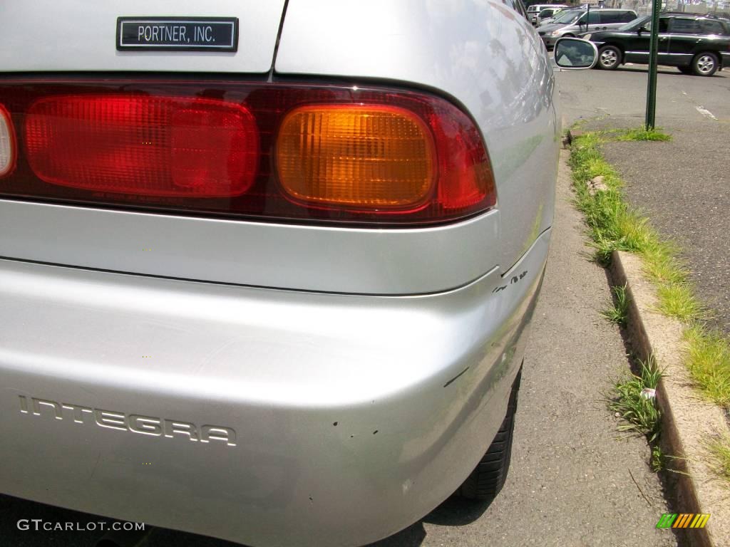 1995 Integra LS Coupe - Vogue Silver Metallic / Black photo #13