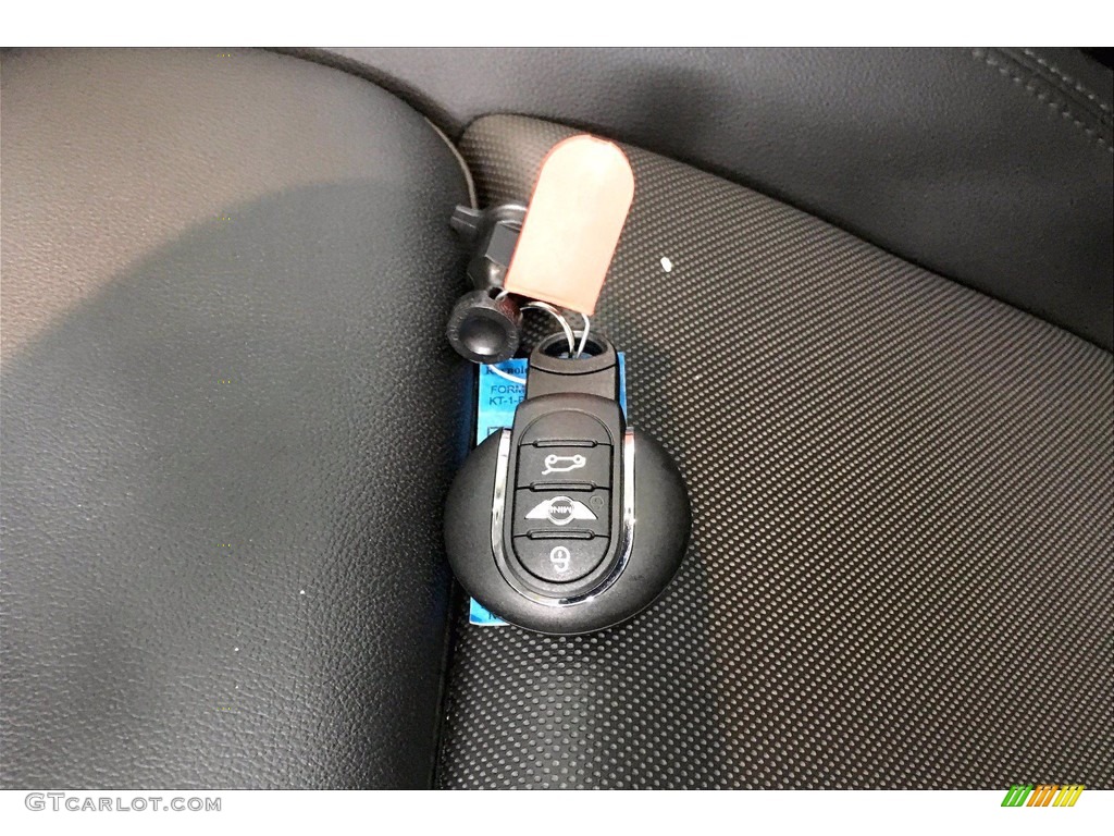 2017 Hardtop Cooper S 4 Door - Blazing Red Metallic / Carbon Black photo #11