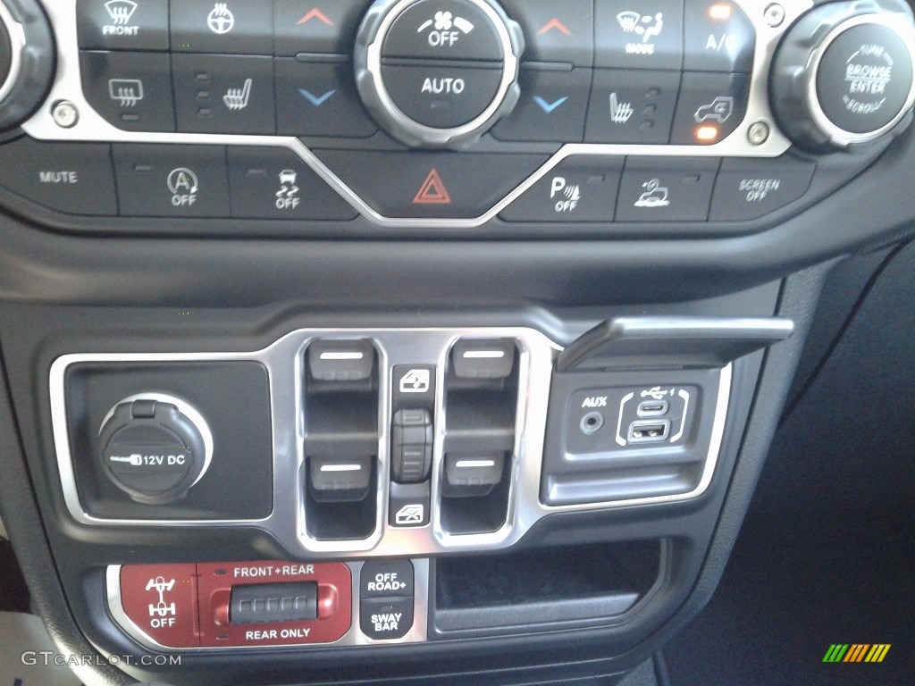 2020 Gladiator Rubicon 4x4 - Hydro Blue Pearl / Black/Dark Saddle photo #27