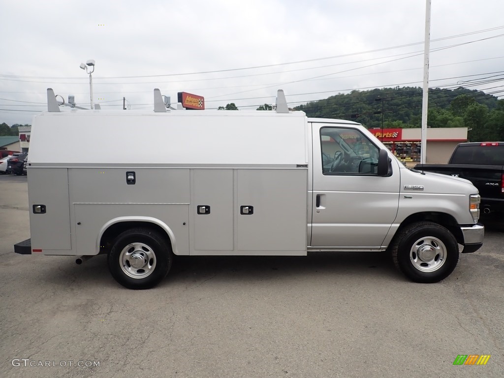Ingot Silver 2017 Ford E Series Cutaway E350 Cutaway Commercial Exterior Photo #139002848
