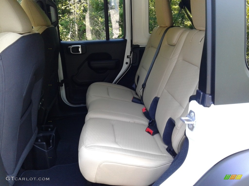 2020 Jeep Wrangler Unlimited Sport 4x4 Rear Seat Photo #139002875