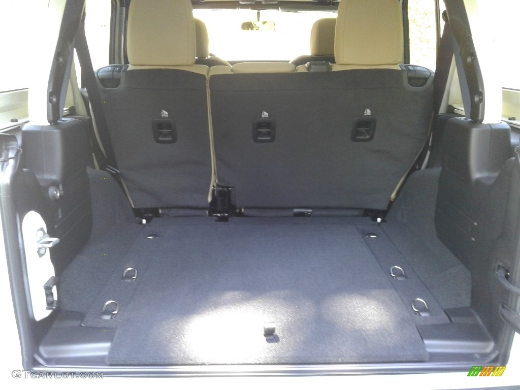 2020 Jeep Wrangler Unlimited Sport 4x4 Trunk Photos