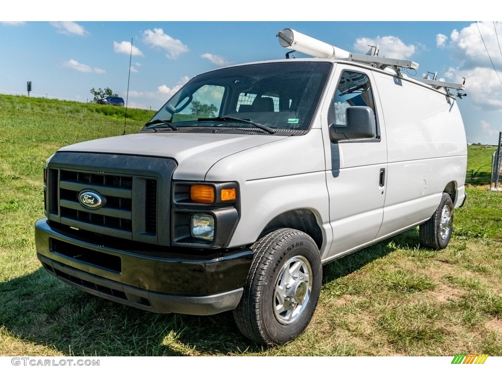 Oxford White 2014 Ford E-Series Van E350 Cargo Van Exterior Photo #139005653