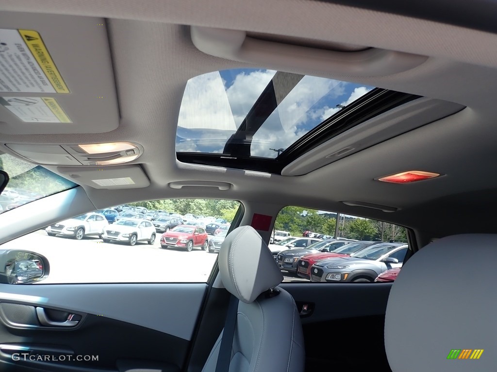 2021 Hyundai Kona Ultimate AWD Sunroof Photos