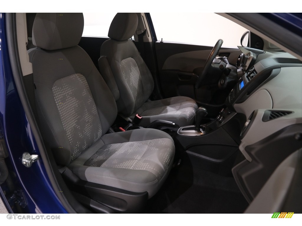 Jet Black/Dark Titanium Interior 2013 Chevrolet Sonic LS Hatch Photo #139008783