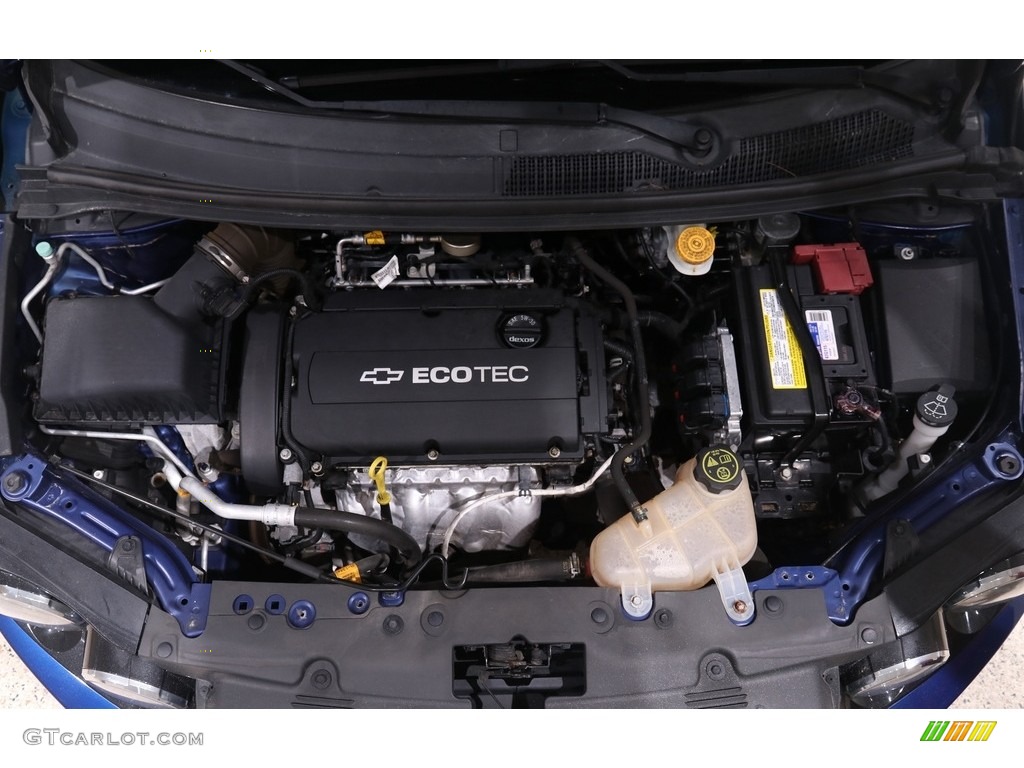 2013 Chevrolet Sonic LS Hatch Engine Photos