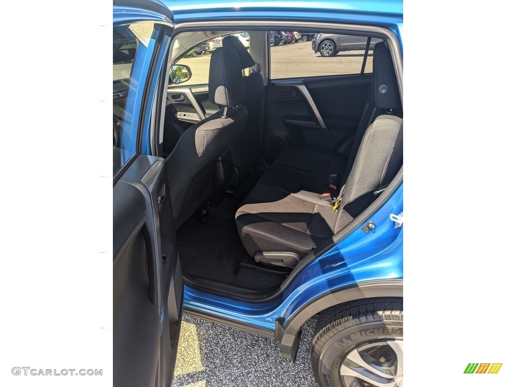 2018 RAV4 LE - Electric Storm Blue / Black photo #5