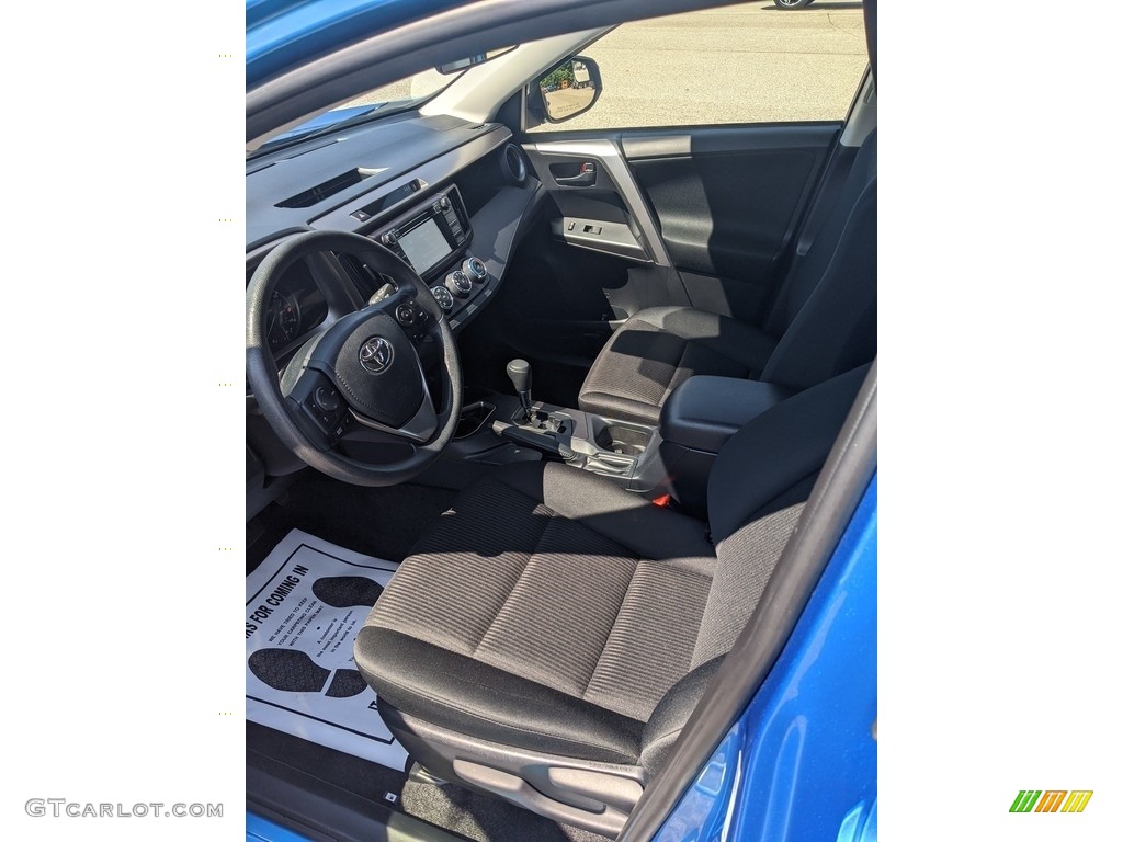 2018 RAV4 LE - Electric Storm Blue / Black photo #7