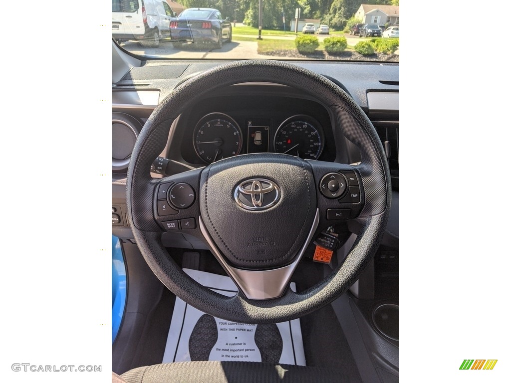 2018 RAV4 LE - Electric Storm Blue / Black photo #9