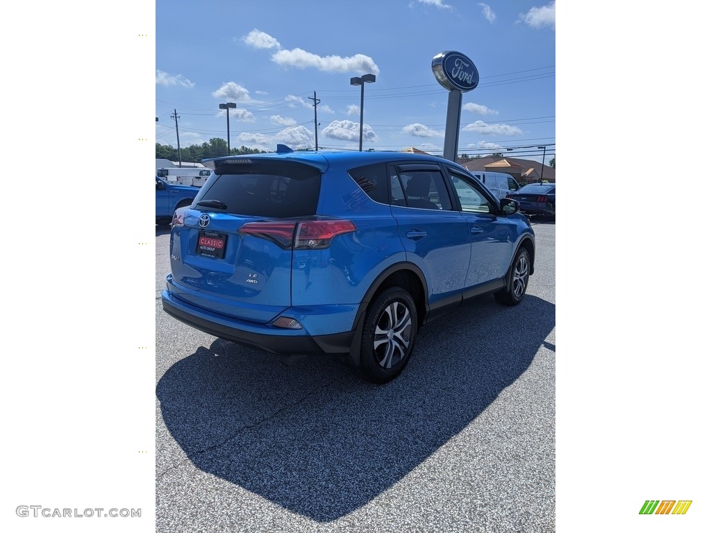 2018 RAV4 LE - Electric Storm Blue / Black photo #13