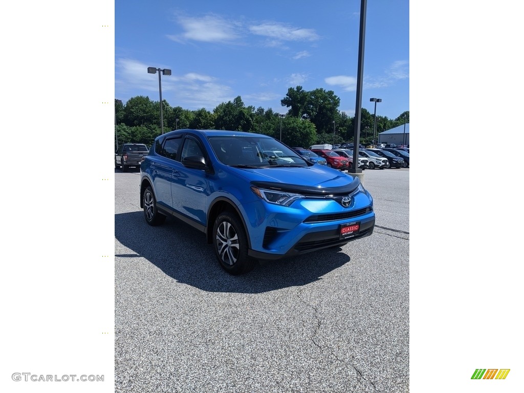 2018 RAV4 LE - Electric Storm Blue / Black photo #15