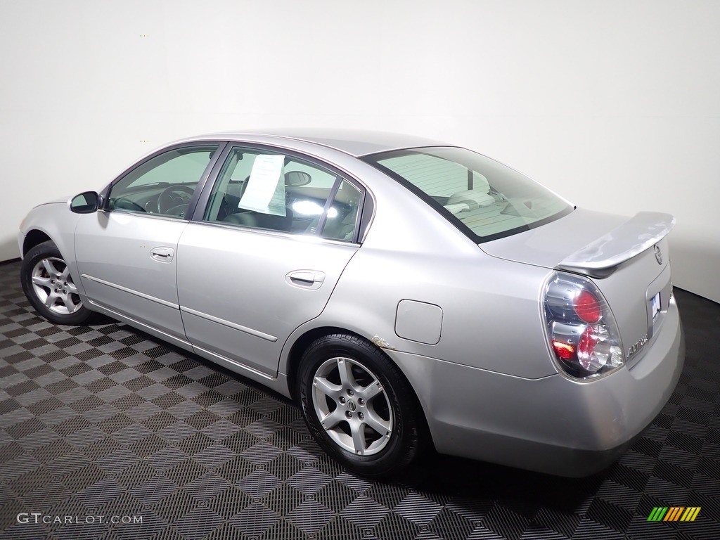 2005 Altima 2.5 S - Code Red / Charcoal photo #9