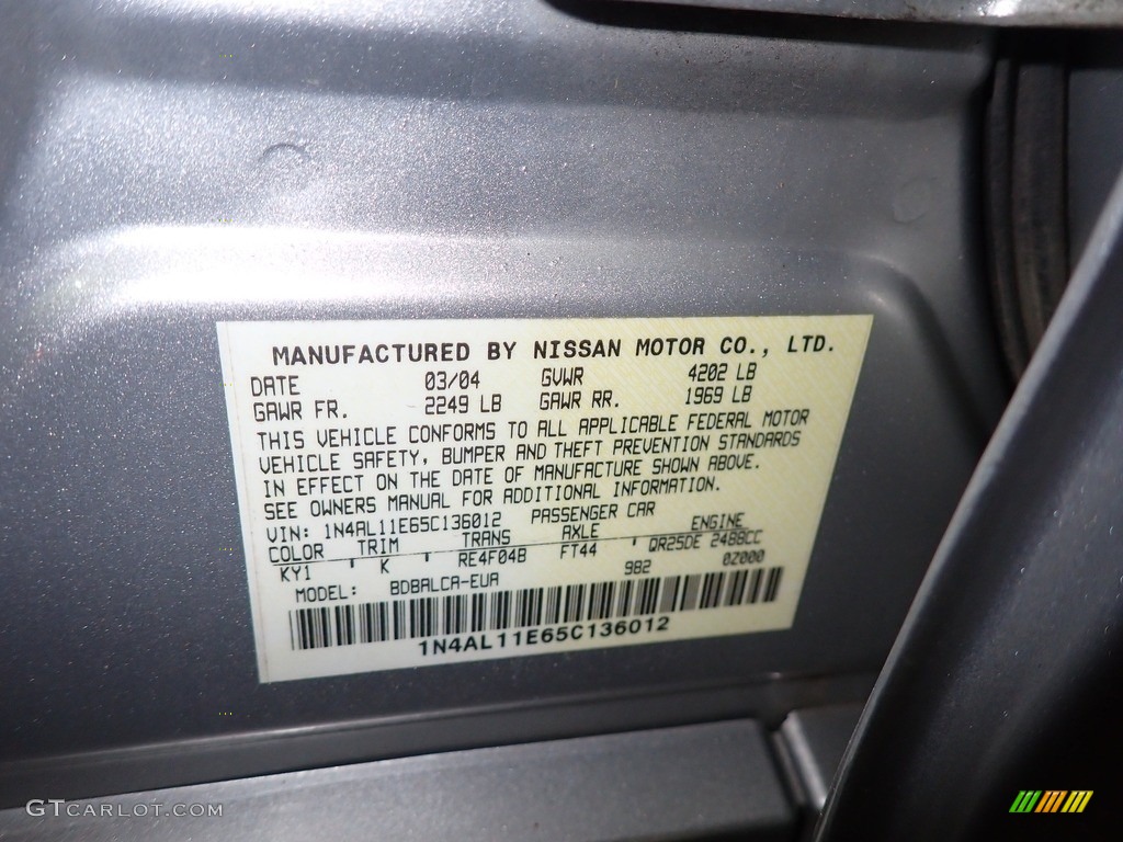 2005 Altima 2.5 S - Code Red / Charcoal photo #32