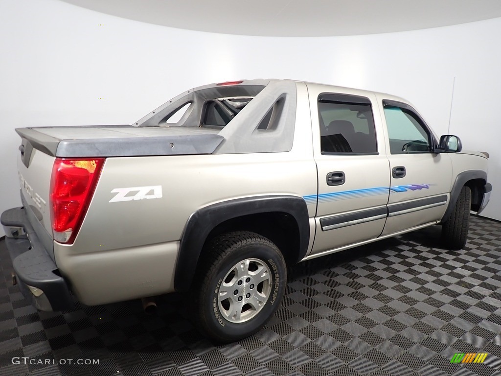2004 Avalanche 1500 4x4 - Silver Birch Metallic / Dark Charcoal photo #13