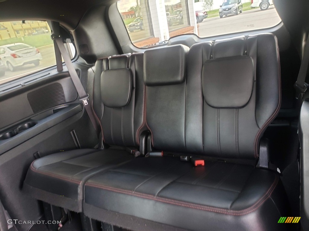 2017 Grand Caravan GT - Octane Red / Black photo #27