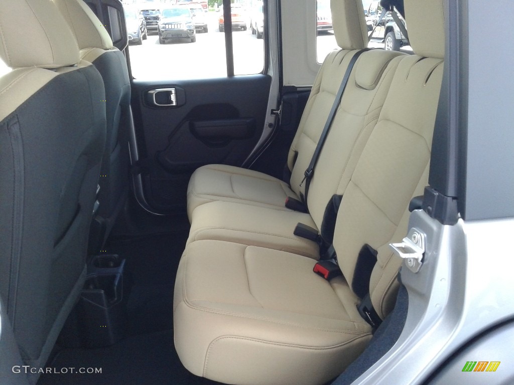 2020 Jeep Wrangler Unlimited Sport 4x4 Rear Seat Photo #139014096