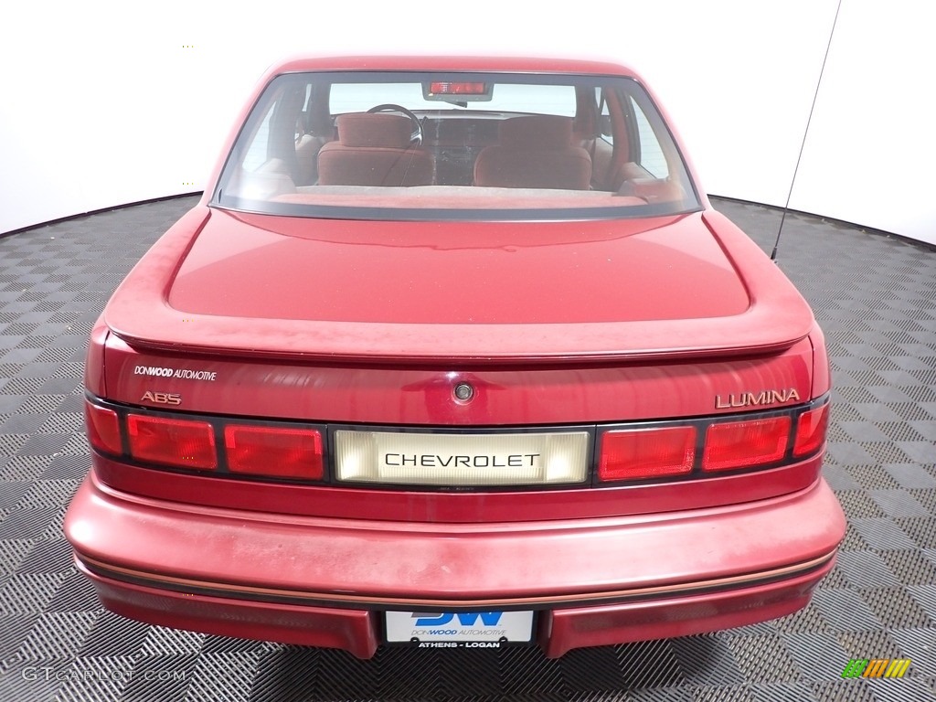 1992 Lumina Euro Sedan - Medium Garnet Red Metallic / Red photo #10