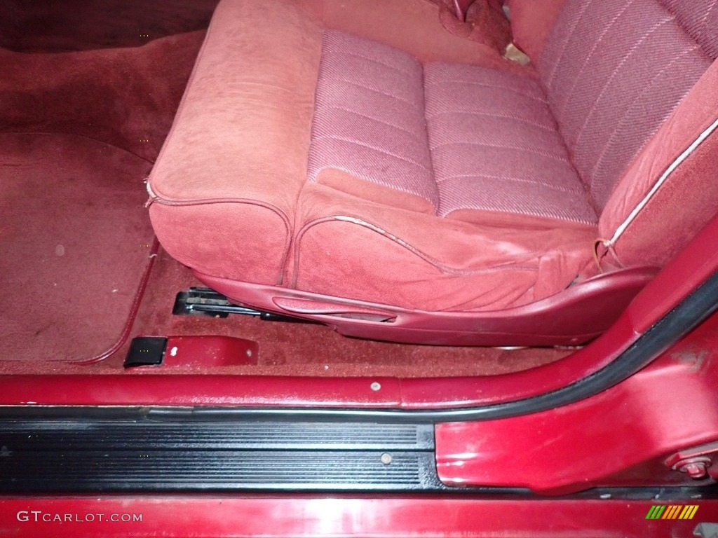 1992 Lumina Euro Sedan - Medium Garnet Red Metallic / Red photo #16