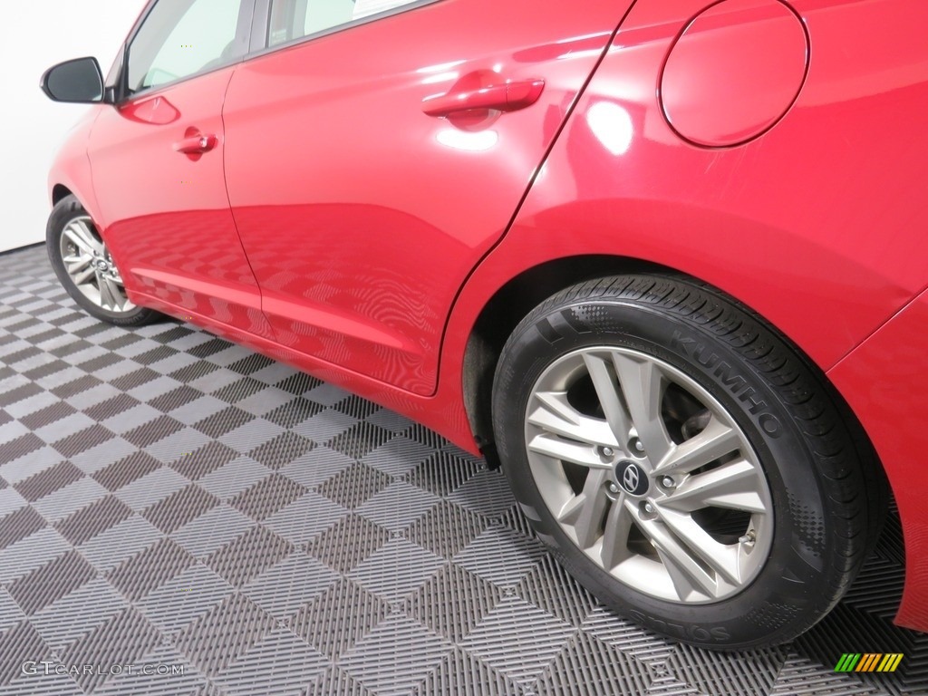 2019 Elantra SEL - Scarlet Red / Black photo #10