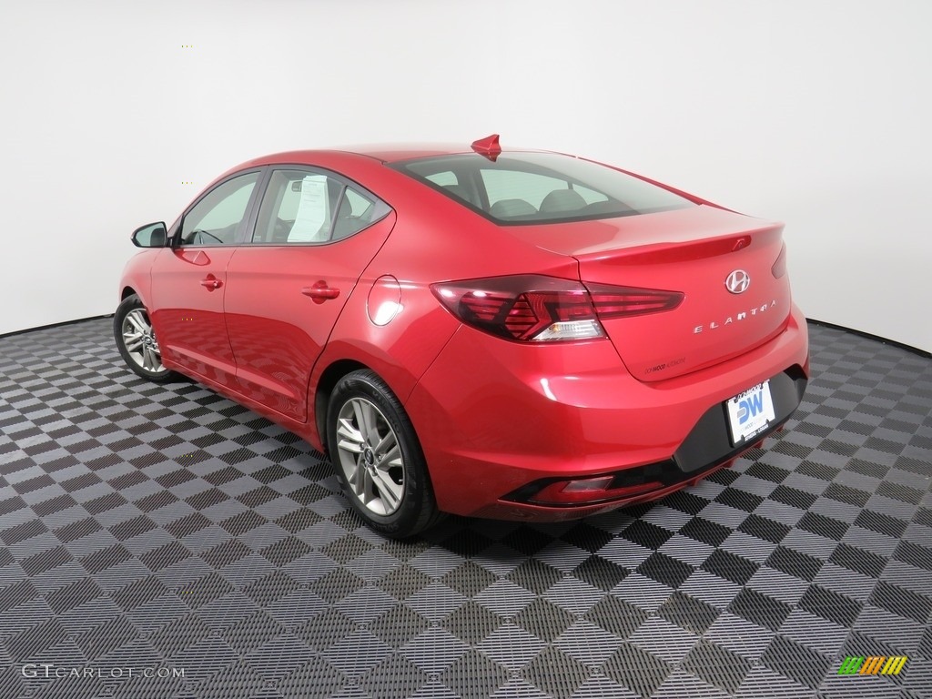2019 Elantra SEL - Scarlet Red / Black photo #11