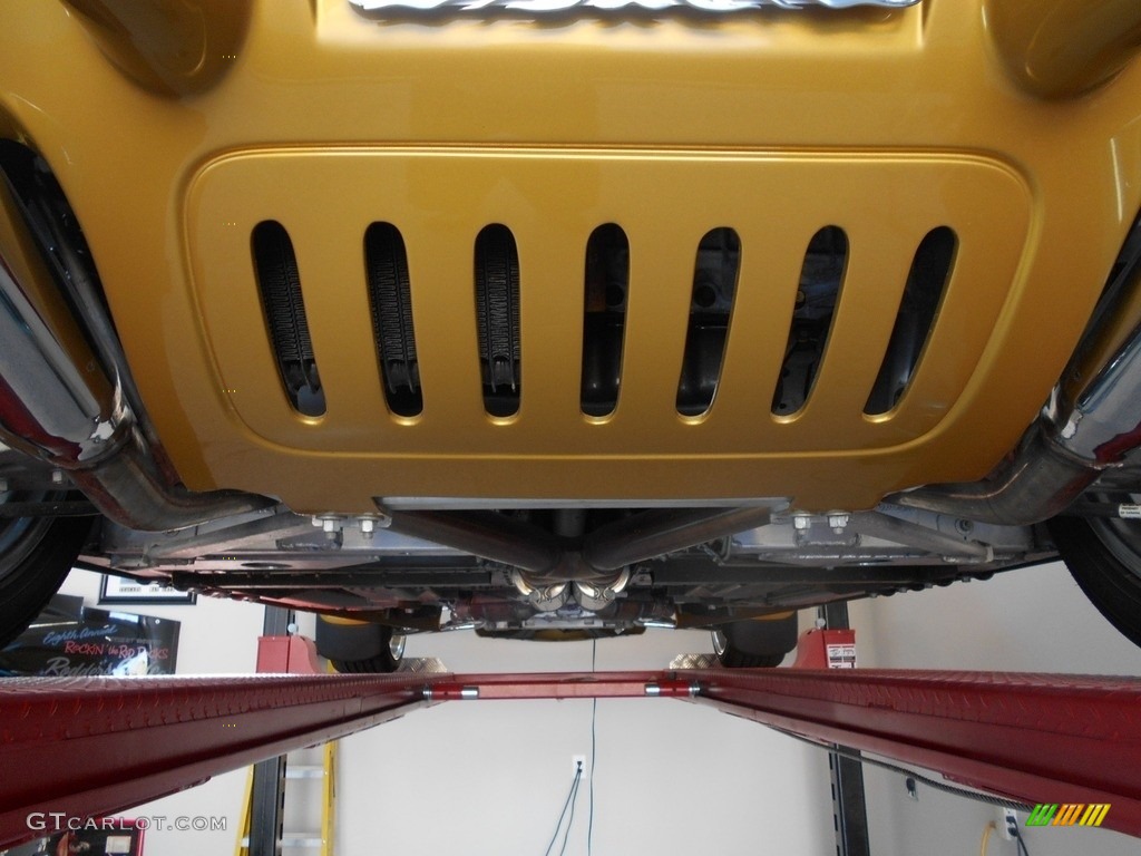 2002 Chrysler Prowler Roadster Undercarriage Photo #139018815