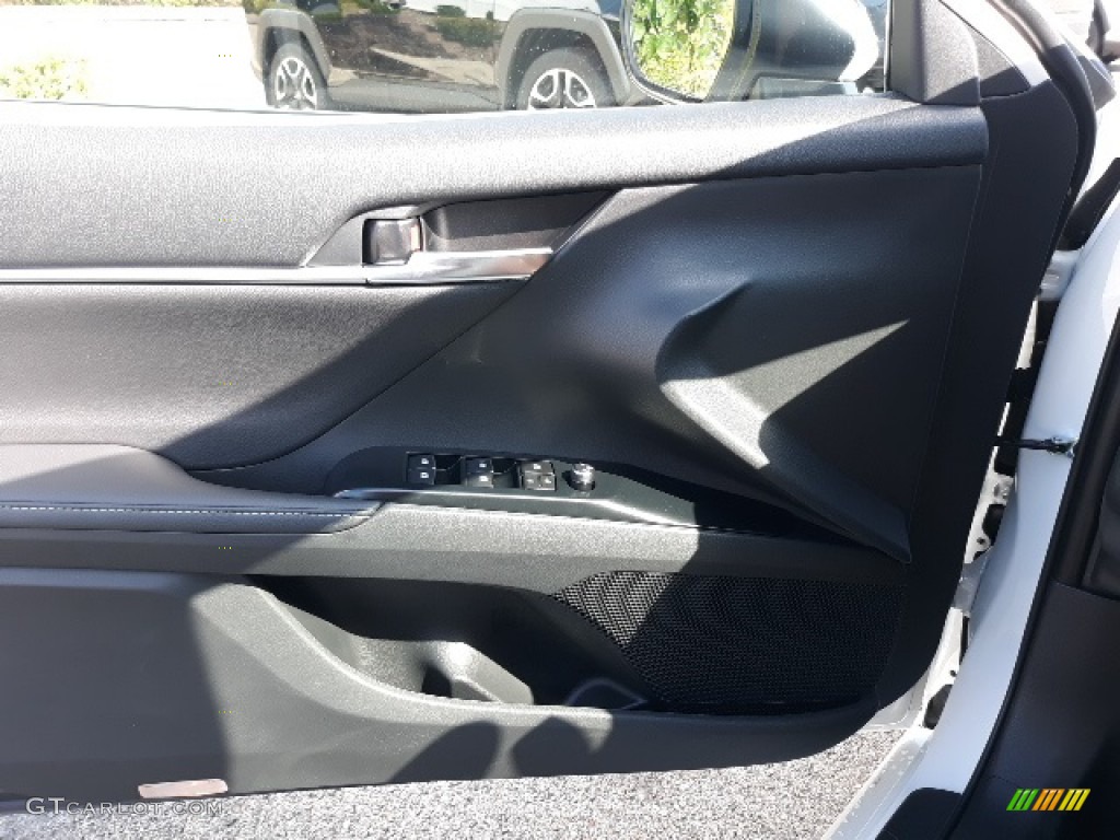 2020 Camry XSE AWD - Wind Chill Pearl / Black photo #8