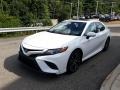 Super White - Camry SE AWD Photo No. 30
