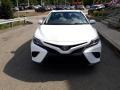 Super White - Camry SE AWD Photo No. 31