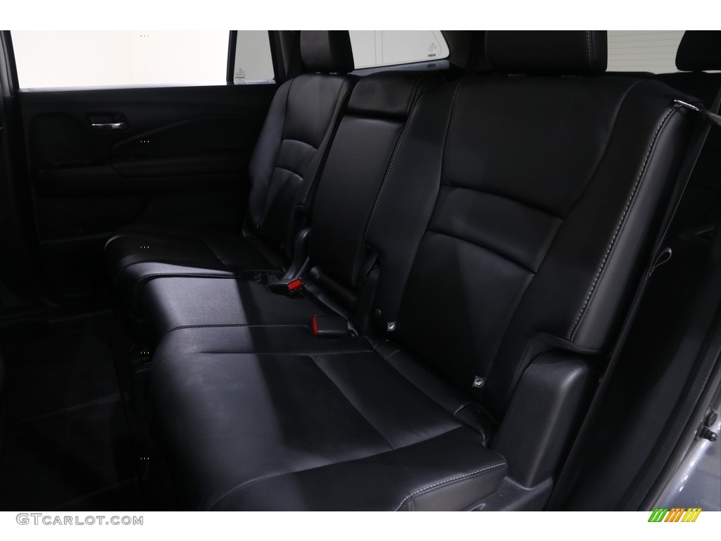 2017 Pilot EX-L AWD - Modern Steel Metallic / Black photo #30