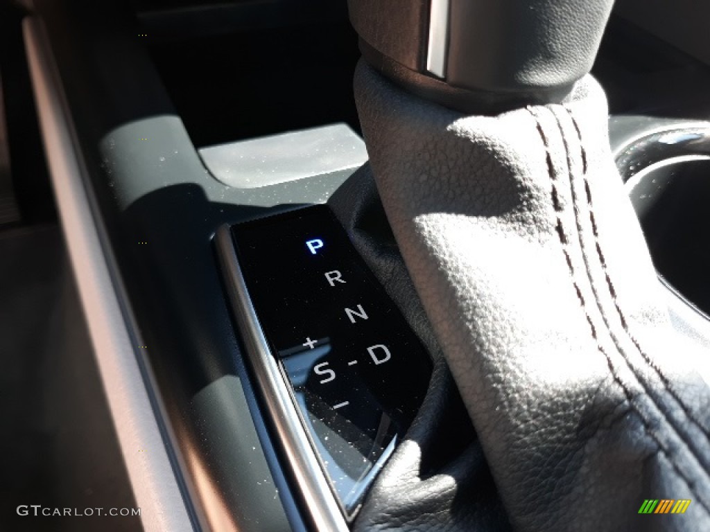 2020 Camry SE AWD - Predawn Gray Mica / Ash photo #15